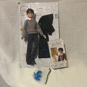 Harry Potter 2018 Collectible Figure with Wand - No Box - Never Opened